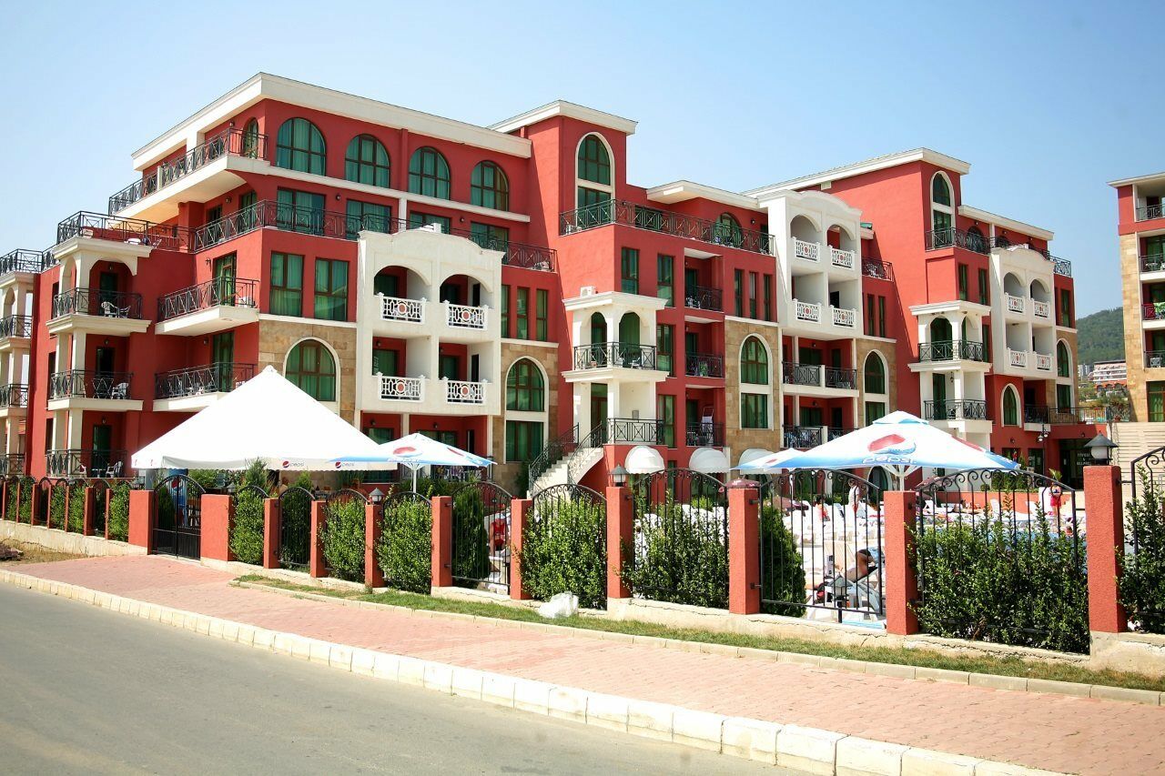 Saint George Palace Hotel Свети-Влас Экстерьер фото